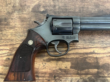 Load image into Gallery viewer, Smith and Wesson Model 586 Revolver  (No Dash )
