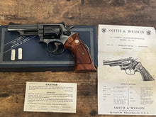 Load image into Gallery viewer, Smith and wesson S&amp;W model 19-3 Revolver .357 Magnum Revolver
